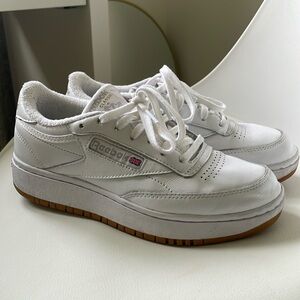 Reebok club c platform sneaker